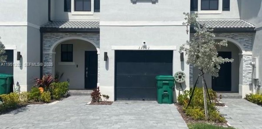 Touwnhouse à Homestead, Floride 3 chambres № 2089286
