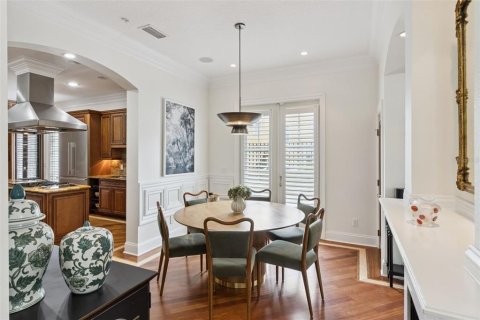 Townhouse in Tampa, Florida 3 bedrooms, 270.25 sq.m. № 2209547 - photo 23