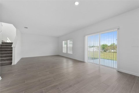Casa en alquiler en Davenport, Florida, 4 dormitorios, 187.2 m2 № 1919624 - foto 3