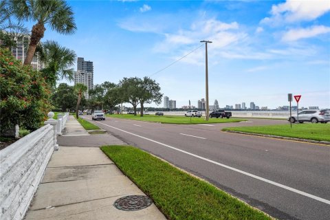 Copropriété à vendre à Tampa, Floride: 2 chambres, 86.96 m2 № 1912509 - photo 20