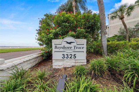 Copropriété à vendre à Tampa, Floride: 2 chambres, 86.96 m2 № 1912509 - photo 1