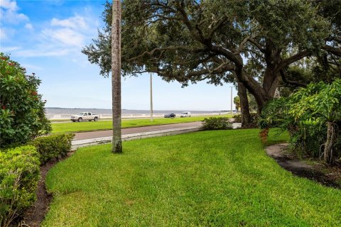 Copropriété à vendre à Tampa, Floride: 2 chambres, 86.96 m2 № 1912509 - photo 6