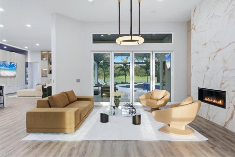 House in Lakewood Ranch, Florida 4 bedrooms, 400.41 sq.m. № 2347553 - photo 22