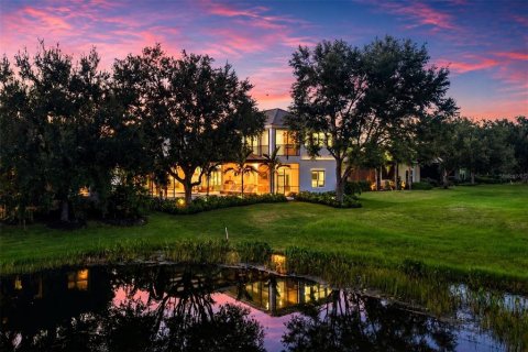 House in Lakewood Ranch, Florida 4 bedrooms, 400.41 sq.m. № 2347553 - photo 11
