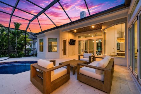 House in Lakewood Ranch, Florida 4 bedrooms, 400.41 sq.m. № 2347553 - photo 7