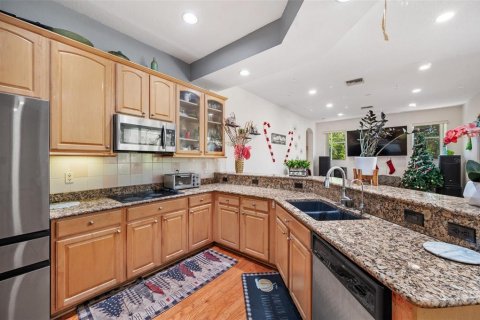 House in New Port Richey, Florida 6 bedrooms, 250.65 sq.m. № 1639968 - photo 23