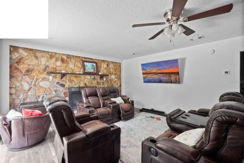 Casa en venta en Winter Springs, Florida, 4 dormitorios, 194.35 m2 № 1906217 - foto 20