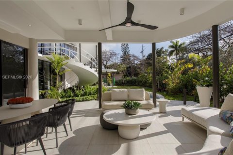 Купить виллу или дом в Майами, Флорида 5 спален, 384.8м2, № 2422606 - фото 27