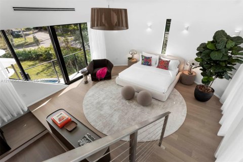 Купить виллу или дом в Майами, Флорида 5 спален, 384.8м2, № 2422606 - фото 16
