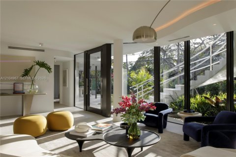 Купить виллу или дом в Майами, Флорида 5 спален, 384.8м2, № 2422606 - фото 8