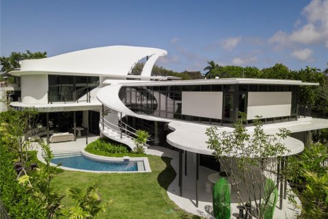 Купить виллу или дом в Майами, Флорида 5 спален, 384.8м2, № 2422606 - фото 30
