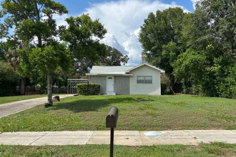 Villa ou maison à louer à Lake Wales, Floride: 3 chambres, 145.67 m2 № 2306429 - photo 2