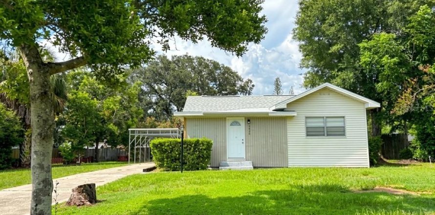 Villa ou maison à Lake Wales, Floride 3 chambres, 145.67 m2 № 2306429