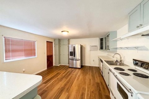 Villa ou maison à louer à Lake Wales, Floride: 3 chambres, 145.67 m2 № 2306429 - photo 6