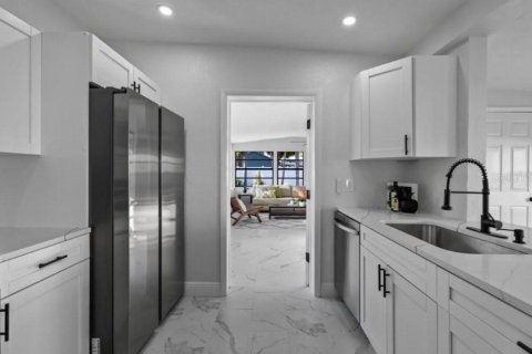 Villa ou maison à vendre à Saint Petersburg, Floride: 2 chambres, 107.77 m2 № 2200431 - photo 7