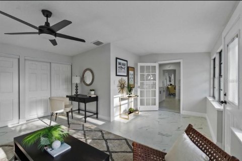 Villa ou maison à vendre à Saint Petersburg, Floride: 2 chambres, 107.77 m2 № 2200431 - photo 19