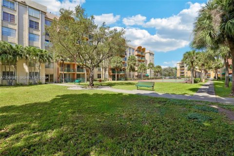 Copropriété à louer à Miami, Floride: 1 chambre, 64.1 m2 № 2344432 - photo 20