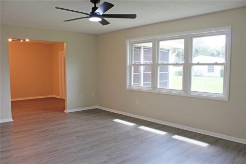 House in Lakeland, Florida 2 bedrooms, 115.29 sq.m. № 1414621 - photo 15