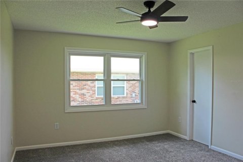 House in Lakeland, Florida 2 bedrooms, 115.29 sq.m. № 1414621 - photo 17