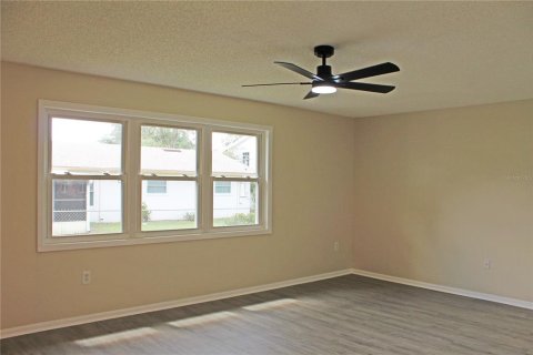 House in Lakeland, Florida 2 bedrooms, 115.29 sq.m. № 1414621 - photo 16