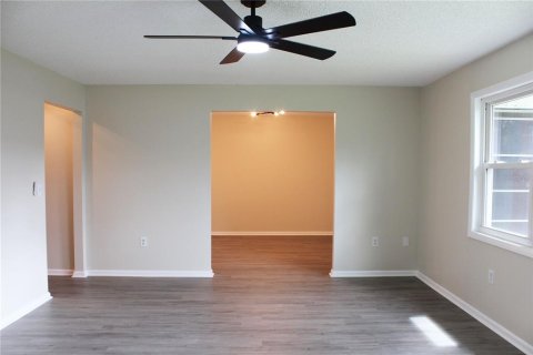 House in Lakeland, Florida 2 bedrooms, 115.29 sq.m. № 1414621 - photo 14