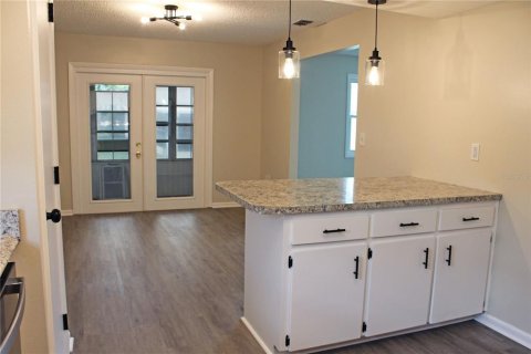 House in Lakeland, Florida 2 bedrooms, 115.29 sq.m. № 1414621 - photo 11