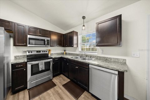 Propiedad comercial en venta en Ocala, Florida, 6 dormitorios, 185.34 m2 № 2155514 - foto 10