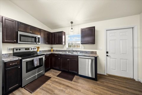 Propiedad comercial en venta en Ocala, Florida, 6 dormitorios, 185.34 m2 № 2155514 - foto 9