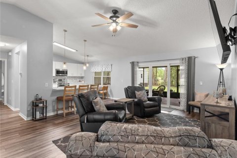 Villa ou maison à vendre à Palm Coast, Floride: 4 chambres, 181.44 m2 № 2403466 - photo 4