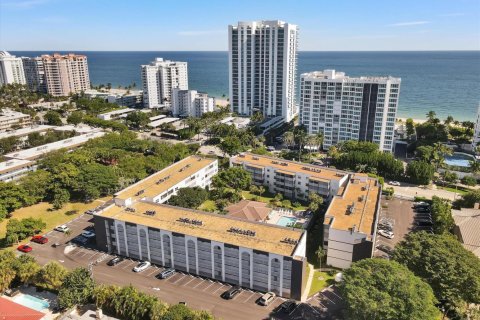 Copropriété à vendre à Pompano Beach, Floride: 2 chambres, 92.9 m2 № 2145985 - photo 2