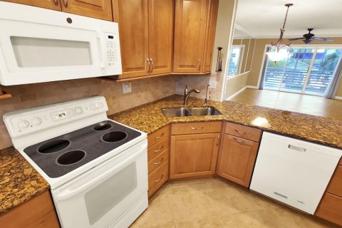 Copropriété à vendre à Pompano Beach, Floride: 2 chambres, 92.9 m2 № 2145985 - photo 12