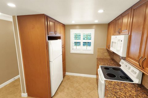 Copropriété à vendre à Pompano Beach, Floride: 2 chambres, 92.9 m2 № 2145985 - photo 10