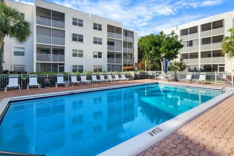 Copropriété à vendre à Pompano Beach, Floride: 2 chambres, 92.9 m2 № 2145985 - photo 20