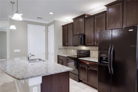 Casa en venta en Orlando, Florida, 3 dormitorios, 180.32 m2 № 2419664 - foto 2