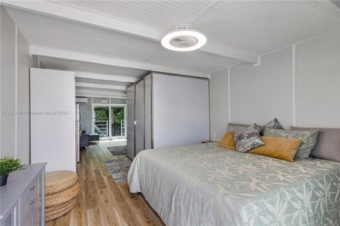 Land in Fort Lauderdale, Florida № 675103 - photo 1