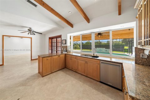 Купить виллу или дом в Майами, Флорида 5 спален, 315.68м2, № 1971181 - фото 6