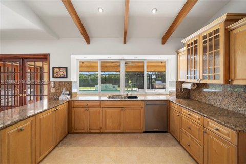 Купить виллу или дом в Майами, Флорида 5 спален, 315.68м2, № 1971181 - фото 7