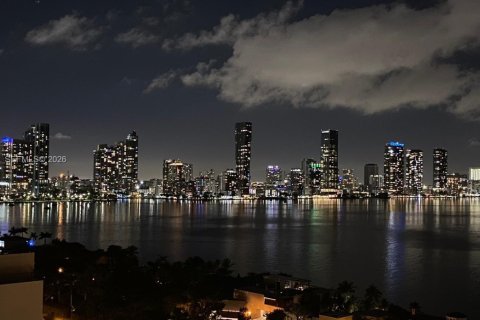 Apartamento en alquiler en Miami, Florida, 2 dormitorios, 170.01 m2 № 2008988 - foto 27