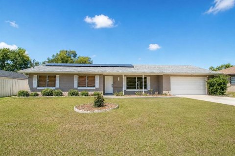 Immobilier commercial à vendre à Haines City, Floride: 4 chambres, 185.8 m2 № 2150663 - photo 2