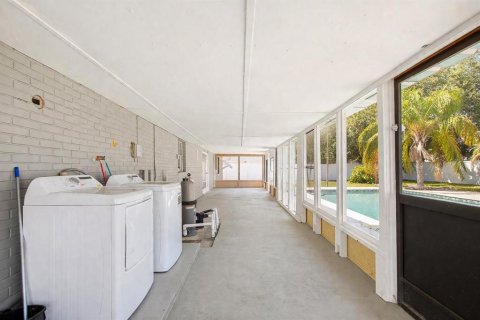 Immobilier commercial à vendre à Haines City, Floride: 4 chambres, 185.8 m2 № 2150663 - photo 17