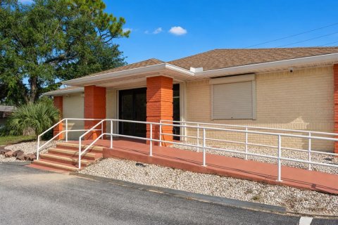 Immobilier commercial à louer à Spring Hill, Floride: 286.32 m2 № 2294963 - photo 4