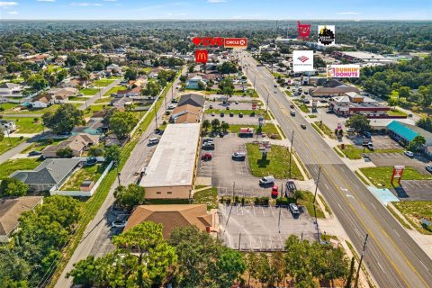 Propiedad comercial en Spring Hill, Florida 286.32 m2 № 2294963