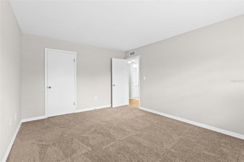 Condominio en alquiler en Saint Petersburg, Florida, 2 dormitorios, 85.01 m2 № 2122864 - foto 14