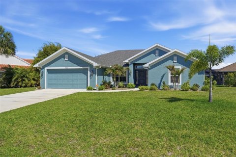 Villa ou maison à Punta Gorda, Floride 4 chambres, 196.02 m2 № 2092296