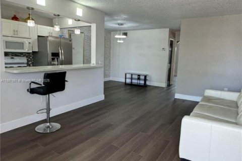 Condominio en venta en Miami Gardens, Florida, 1 dormitorio, 64.2 m2 № 2021292 - foto 22