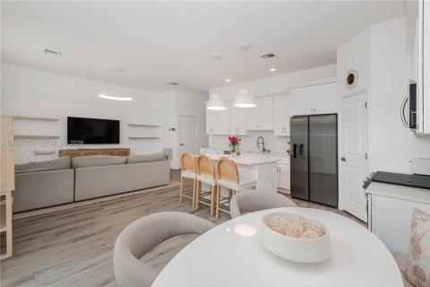 Adosado en venta en Oakland Park, Florida, 3 dormitorios, 166.02 m2 № 2188527 - foto 8