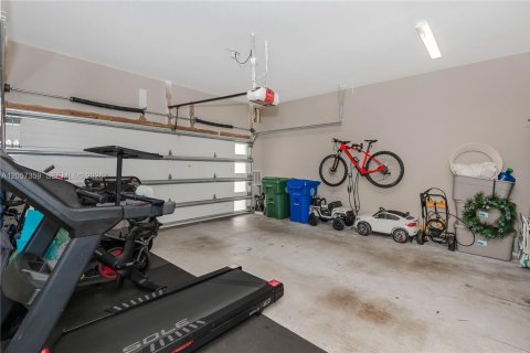 Adosado en venta en Oakland Park, Florida, 3 dormitorios, 166.02 m2 № 2188527 - foto 2