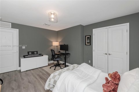 Adosado en venta en Oakland Park, Florida, 3 dormitorios, 166.02 m2 № 2188527 - foto 16