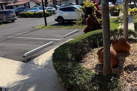 Купить таунхаус в Майами, Флорида 2 спальни, 126.35м2, № 2052315 - фото 2