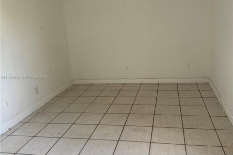 Купить таунхаус в Майами, Флорида 2 спальни, 126.35м2, № 2052315 - фото 29